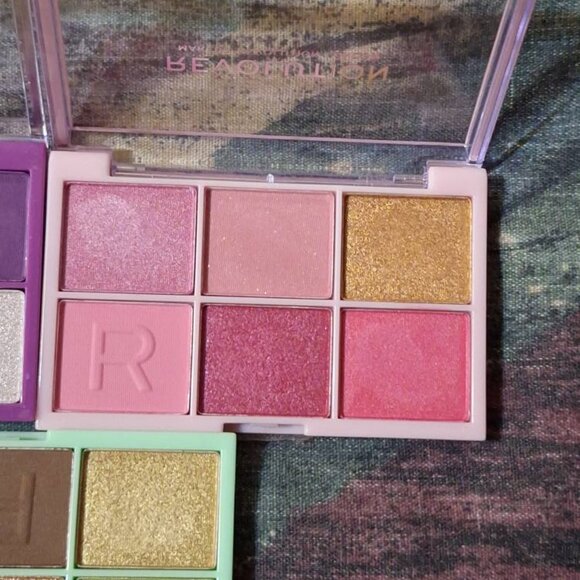 🎨 Revolution Mini Reloaded Trio - Purple, Pink & Green (Swatched Only) - Picture 3 of 4